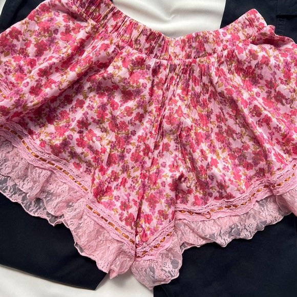Free People Morning Breeze Shorts ✨🤍 - Picture 6 of 6